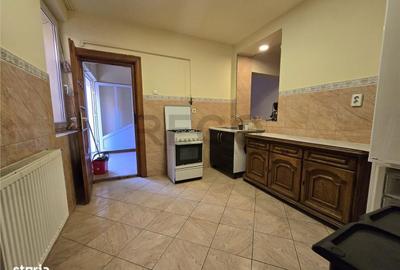 Apartament cu 4 camere în Central - 7