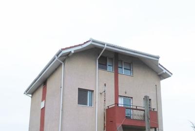 Vila P+1+M - zona Elvila - 6 camere - 2.500 euro/luna (Cod E1) - 2