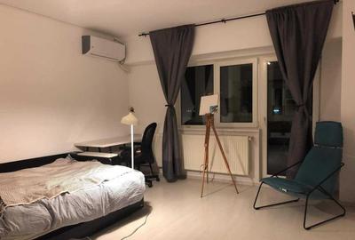 Garsonieră decomandată în Vitan