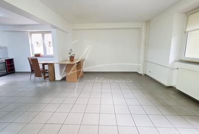 Intr-adevar unic. Apartament cu 3 camere, peste 90 mp, Cernauti - 20