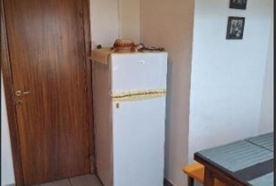 Piata Victoriei (Dr. Felix), ap.2 camere, centrala proprie, bloc 1989 - 16