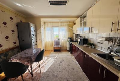 Apartament cu 2 camere decomandat, mobilat în Între Lacuri - 1