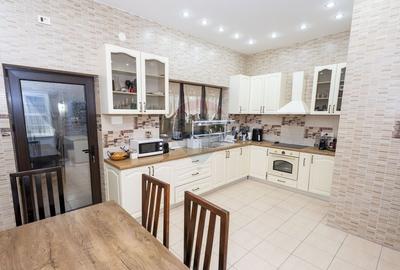 Vila 5 camere complet mobilata, foișor, teren generos - 46