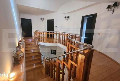 Casă cu 7 camere cu Teren 292 Mp în Central - 10