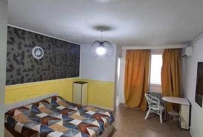 Garsonieră decomandată, mobilată în Titan