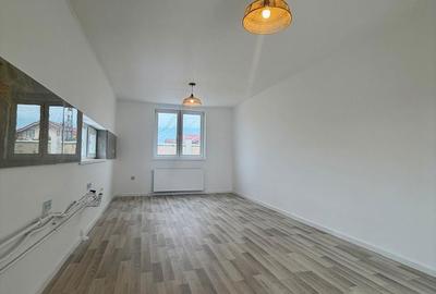 Casă cu 3 camere cu Teren 710 Mp în Central - 8