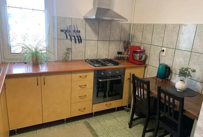 Apartament 3 camere semidecomandat - zona Astra. - 2