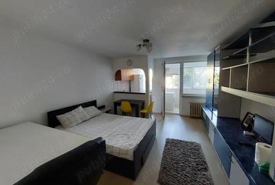 Garsoniera semidecomandata de vanzare brazda