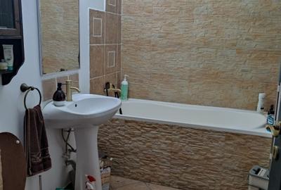 CASA/ VILA,  91 mp utili, 170 mp teren, Zona Schei - 9