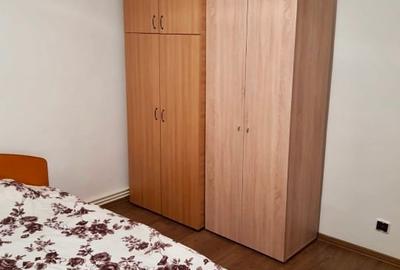 Închiriez apartament 2 camere , Zona inel 2 , Termen lung - 4