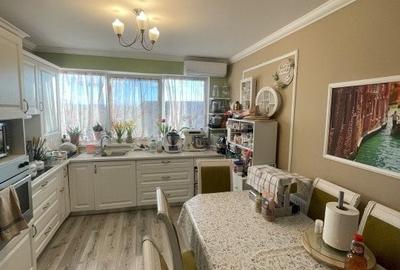 Apartament de 4 camere,100 mp,pe 2 nivele,materiale calitate