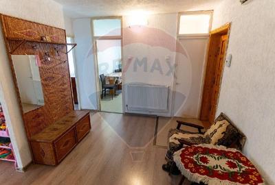 Apartament cu 3 camere de vanzare zona Eminescu, Deva - 2