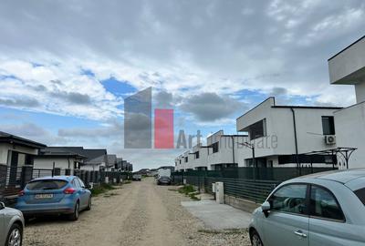 De vanzare 2 loturi de teren in comuna Berceni-Vidra - 3