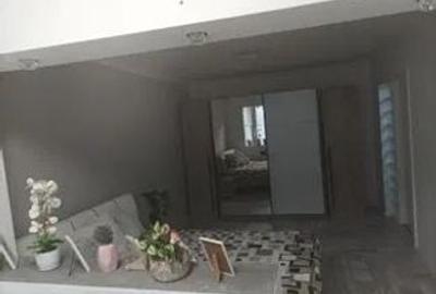 Apartament complet renovat cu 2 camere, bulevard 1848, zona Dambu