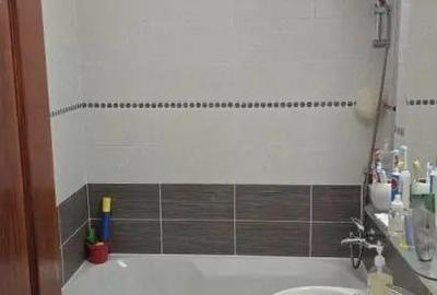 Apartament cu 3 camere decomandat în Central - 3