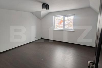 Casă cu 4 camere în Central - 1