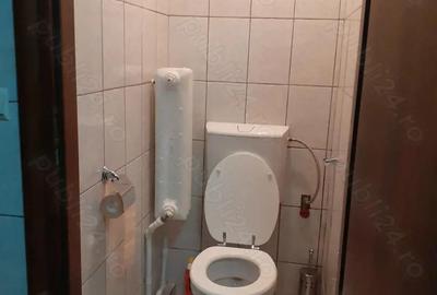 Vanzare Casa din caramida, supr. totala este de 387.mp., supr. const.121mp., str. Garii cu M. Bravu - 11