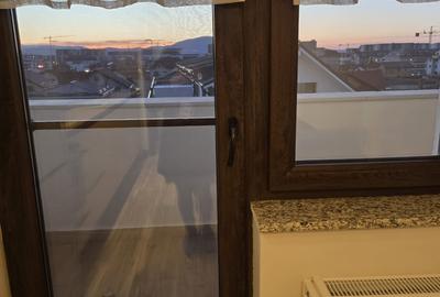 Apartament cu 2 camere decomandat în 13 Decembrie - 9