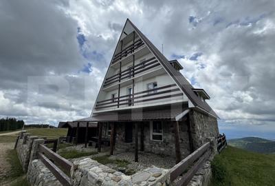 Proprietate turistica in Varful Roman Horezu, vedere
