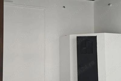 Spațiu comercial, de 31 mp, în Central