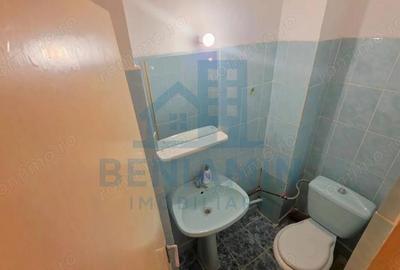 Apartament de vanzare 3 camere decomandat 1 Mai 72 mp - 2