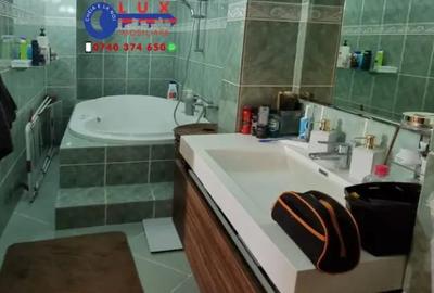 Apartament cu 3 camere decomandat în Central - 2