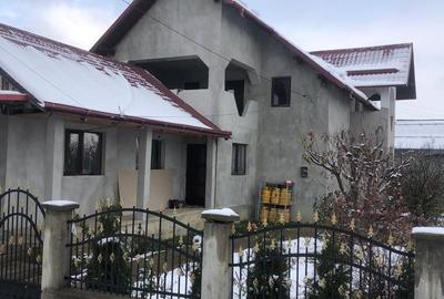 Casă în Râșca - 1