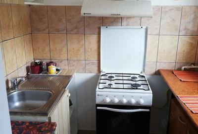 Ofer garsoniera spre inchiriere - 1