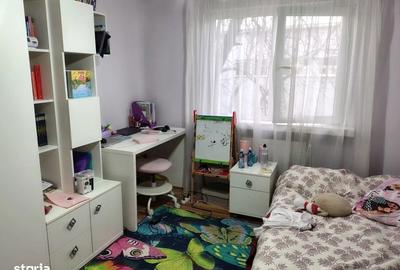 Apartament cu 3 camere semidecomandat în Craiovița Nouă - 3