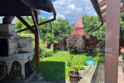 Casă cu 8 camere cu Teren 688 Mp în Libertății - 4