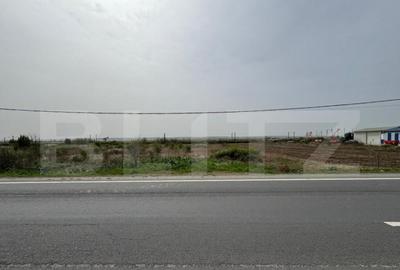 Teren de 10763 mp, în Central