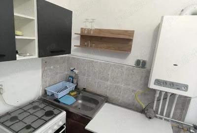 Garsonieră decomandată în Central - 1