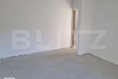 Casă cu 4 camere cu Teren 500 Mp în Central - 2