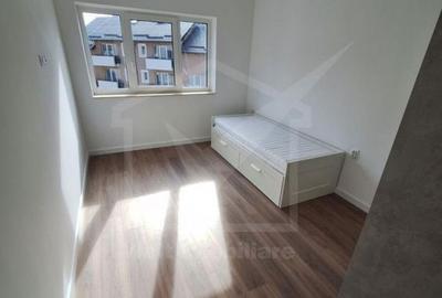 Apartament cu 3 camere semidecomandat, mobilat în Florești - 4