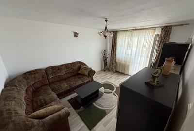 Apartament cu 3 camere decomandat în Central - 2