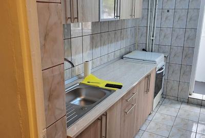 Apartament cu 2 camere decomandat, mobilat în Ghencea - 4