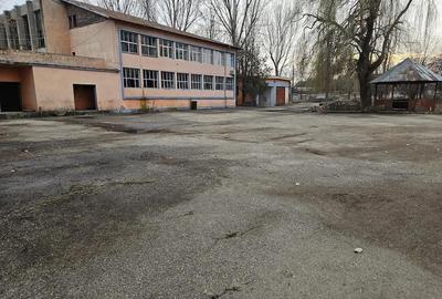 Teren de 15000 mp, în Central - 5