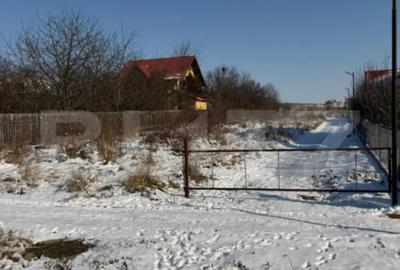 Teren de 4693 mp, în Central