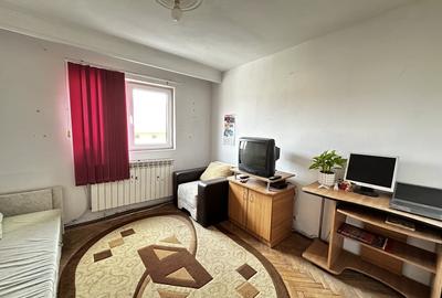 Apartament cu 3 camere semidecomandat, mobilat în Cetate - 1