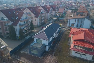 Casa tip duplex intr-o zona rezidentiala de case din zona Campului Casa tip duplex intr-o zona rezidentiala de case din zona Campului - 2