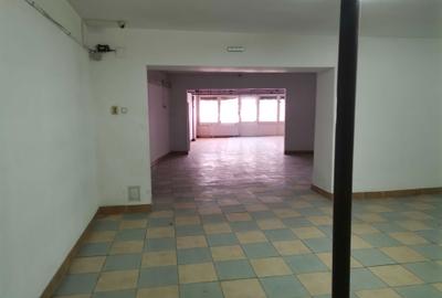 Casă cu 4 camere în Central - 6