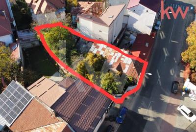 Teren central DE VANZARE cu constructie existenta - 1