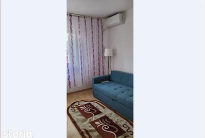 Garsonieră în Titan