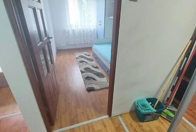 Apartament cu 3 camere decomandat în Decebal - 9