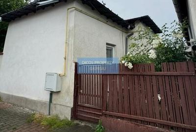 Casă cu teren și anexe - str. Mihai Eminescu