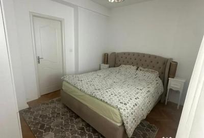Apartament cu 3 camere semidecomandat în Sala Palatului - 4