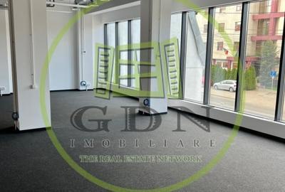 Birou, de 209.80000305176 mp, în Central - 10