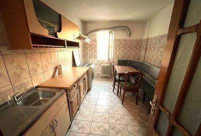 Apartament 3 camere ultracentral et.3 - 14