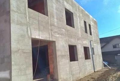 Casă cu Teren 400 Mp în Utvin - 3