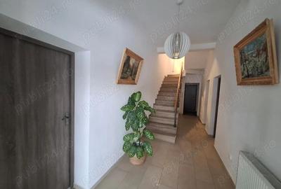 Spațiu comercial, de 25 mp, în Central - 1